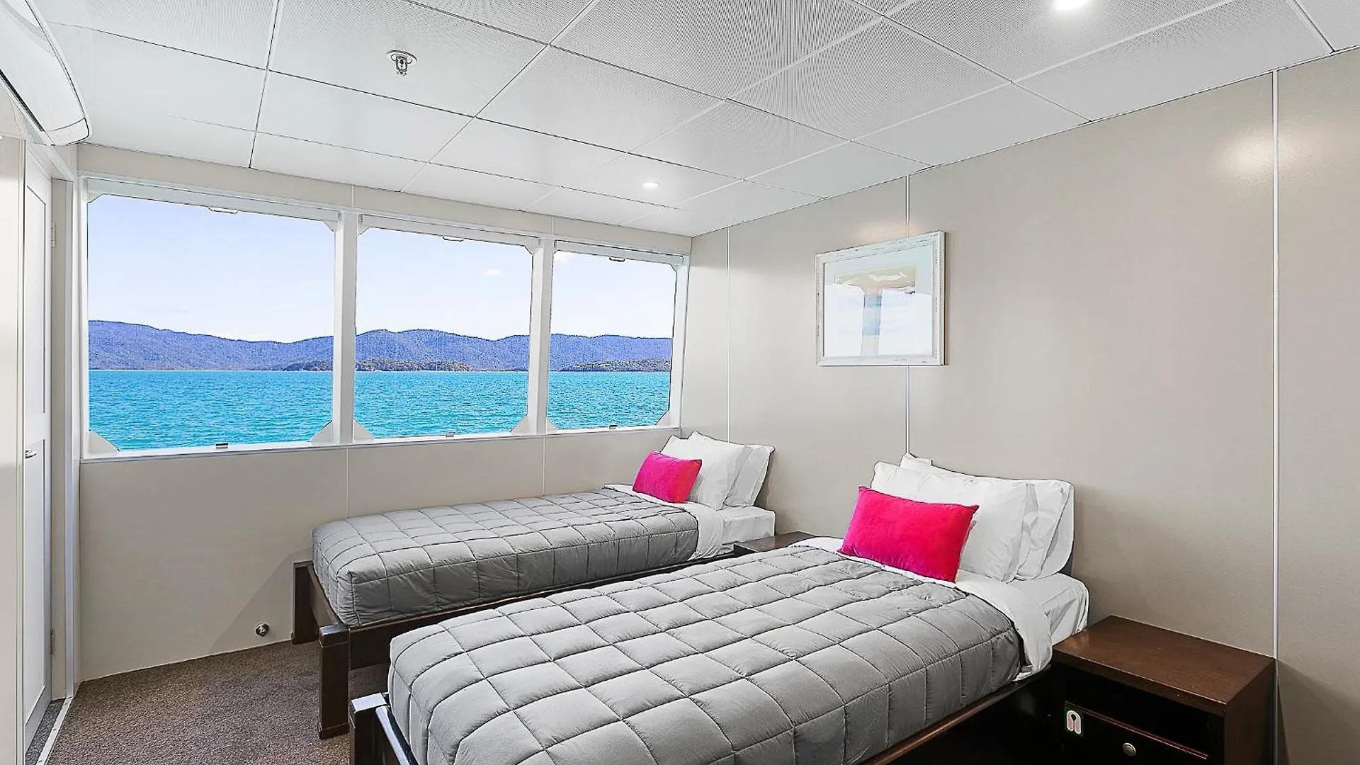 Whitsunday Explorer 2 Nights Small Ship Cruising By Explore Group Airlie Beach Australië